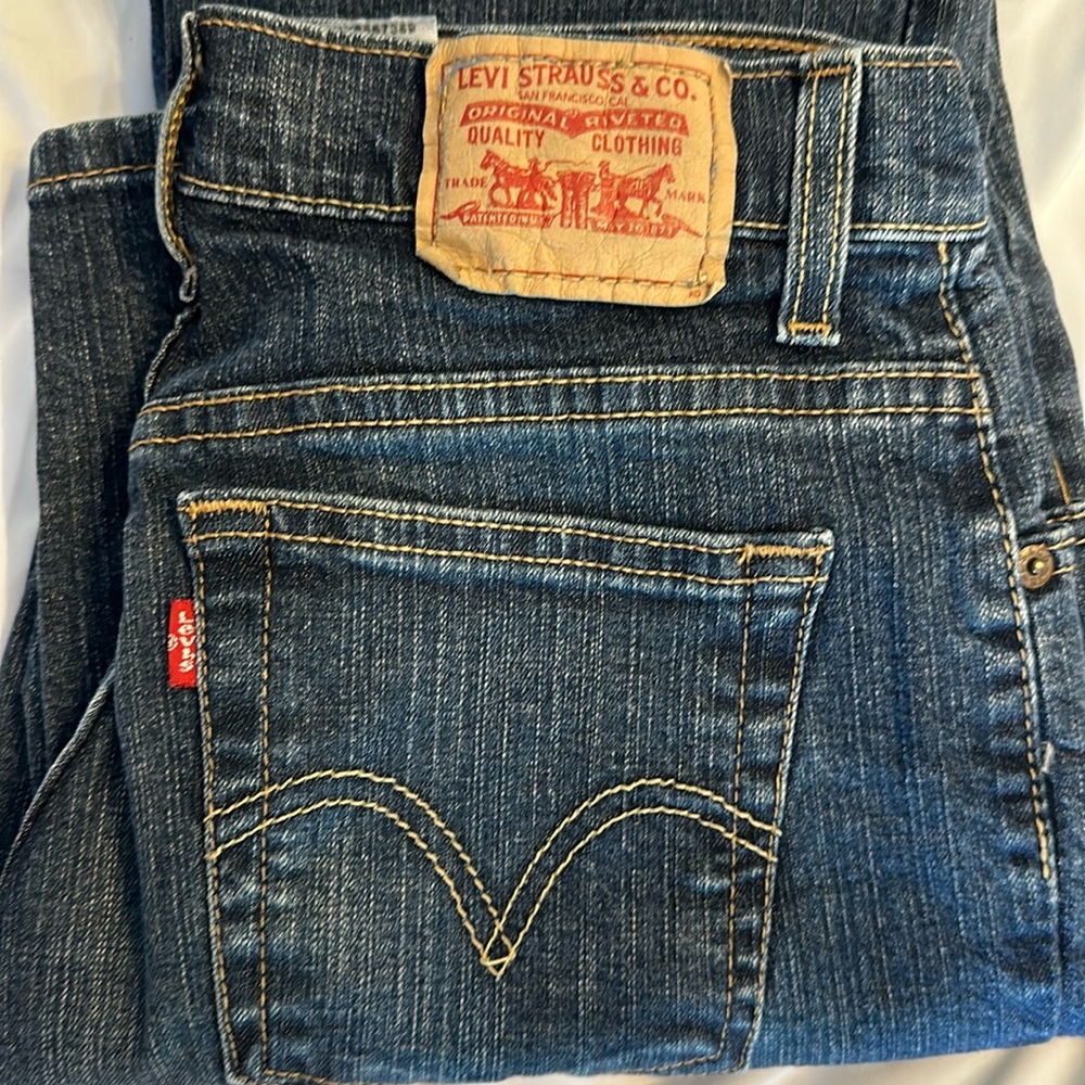 Levi 550 Flared Leg